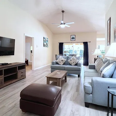 Lovely 3-Bedroom Pool Villa-1445Scd